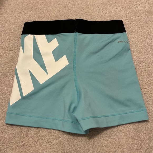 NIKE 3” Bike Shorts - Picture 3 of 3